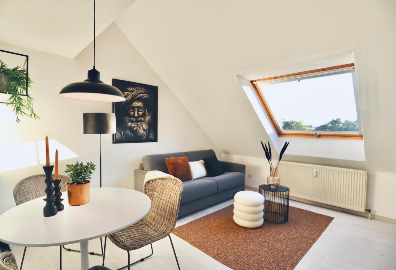 Gallery Apartment: Maisonette + Free Parking + Netflix Essen Bagian luar foto