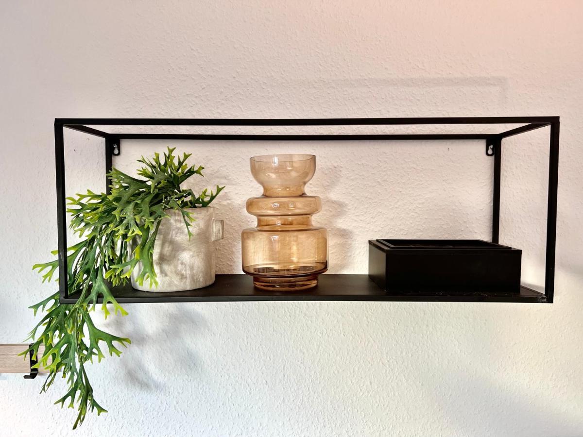 Gallery Apartment: Maisonette + Free Parking + Netflix Essen Bagian luar foto