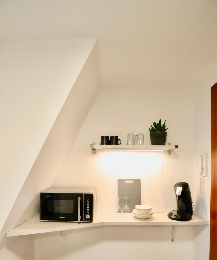 Gallery Apartment: Maisonette + Free Parking + Netflix Essen Bagian luar foto